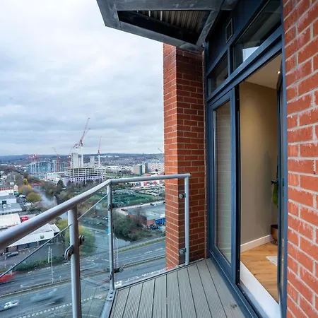Apartmán Living By The River - Sleeps 10 - Balcony