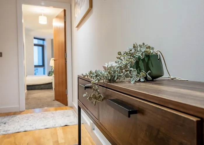 Living By The River - Sleeps 10 - Balcony *