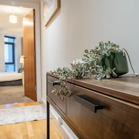 Living By The River - Sleeps 10 - Balcony *